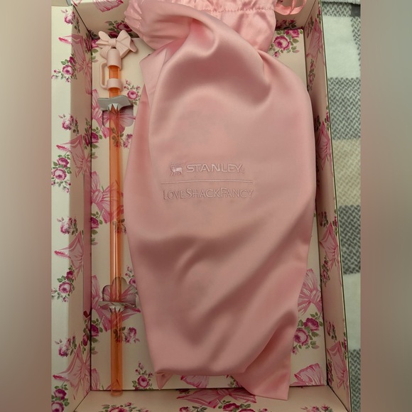 BRAND NEW stanley 40oz - Picture 2 of 3